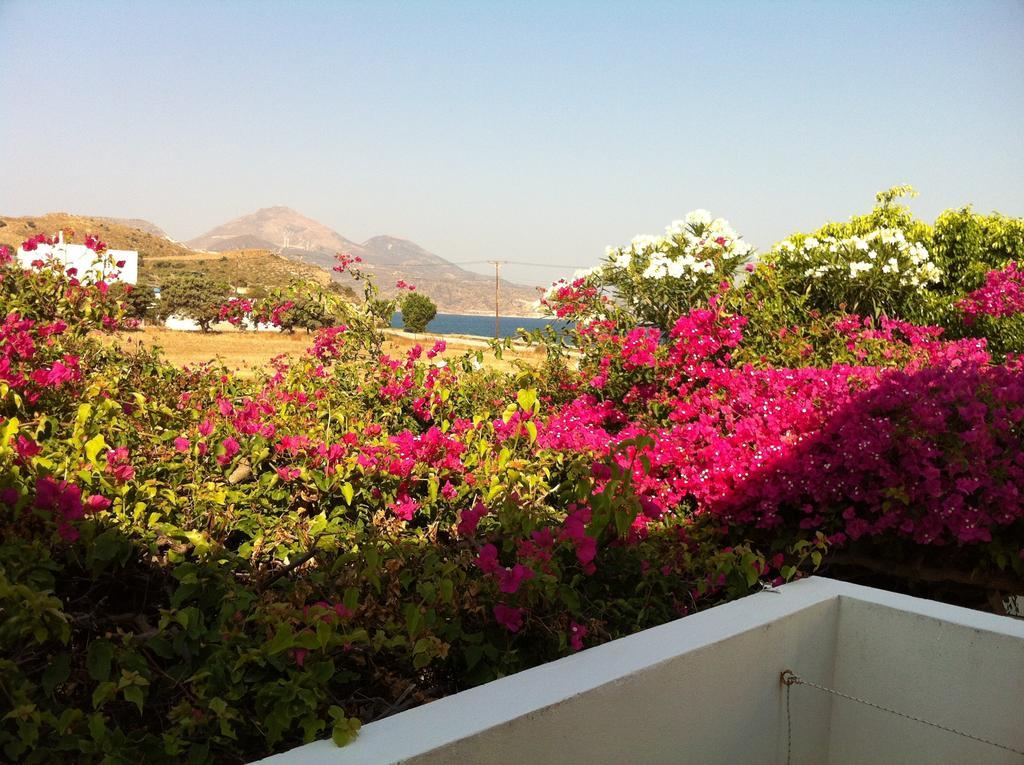 Hotel Porto Milos Adamantas  Habitación foto
